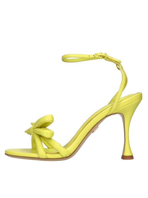 Leather sandals LOLA CRUZ | 254Z14BKKIWI